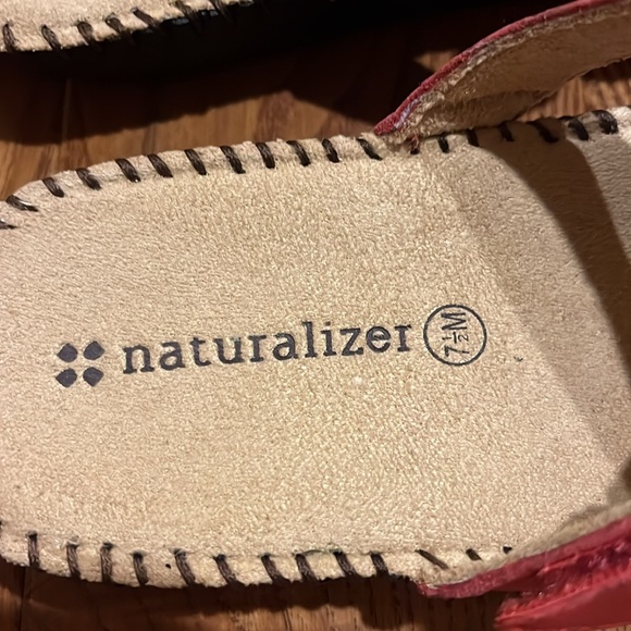 Naturalizer serene women’s red slip on leather sandal size 7.5 M - Picture 3 of 10